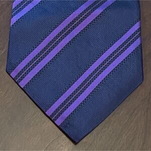 Andre Valetino Blue Purple 100% Silk Men’s Neck Tie Made In USA